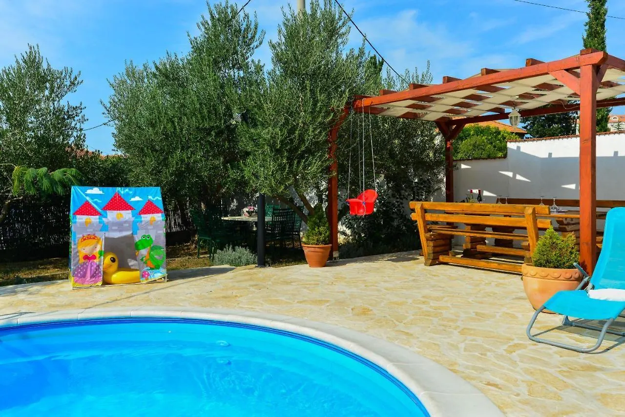 Holiday Home Kiara With Pool Zadar