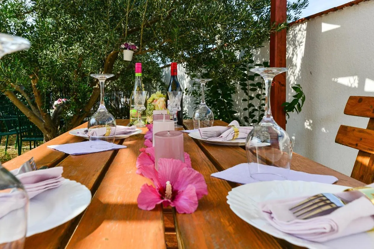 Holiday Home Kiara With Pool Zadar