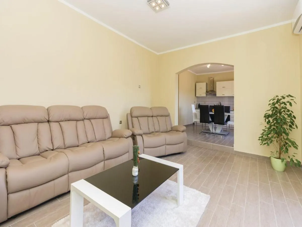 Holiday Home Kiara With Pool Zadar