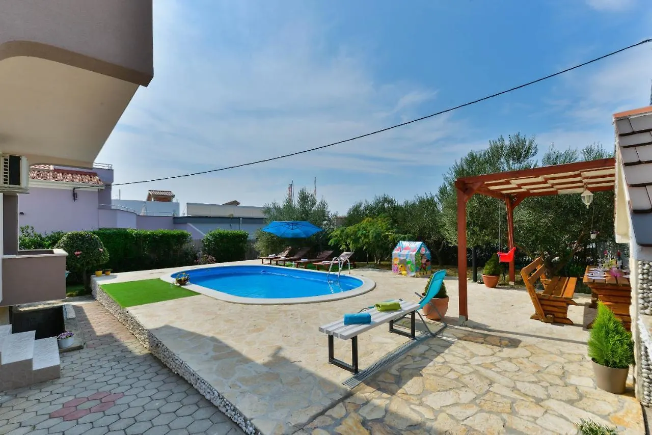 Holiday Home Kiara With Pool Zadar